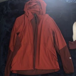 Lululemon Rain Jacket / Windbreaker